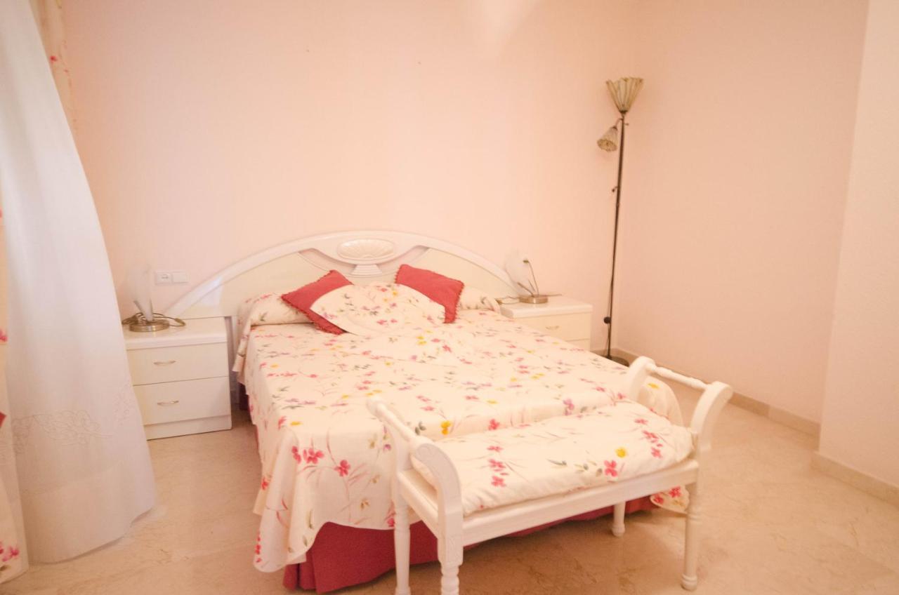 Aparment Neptuno- Located On The Promenade A Few Metres From The Beach. إِستيبونا المظهر الخارجي الصورة
