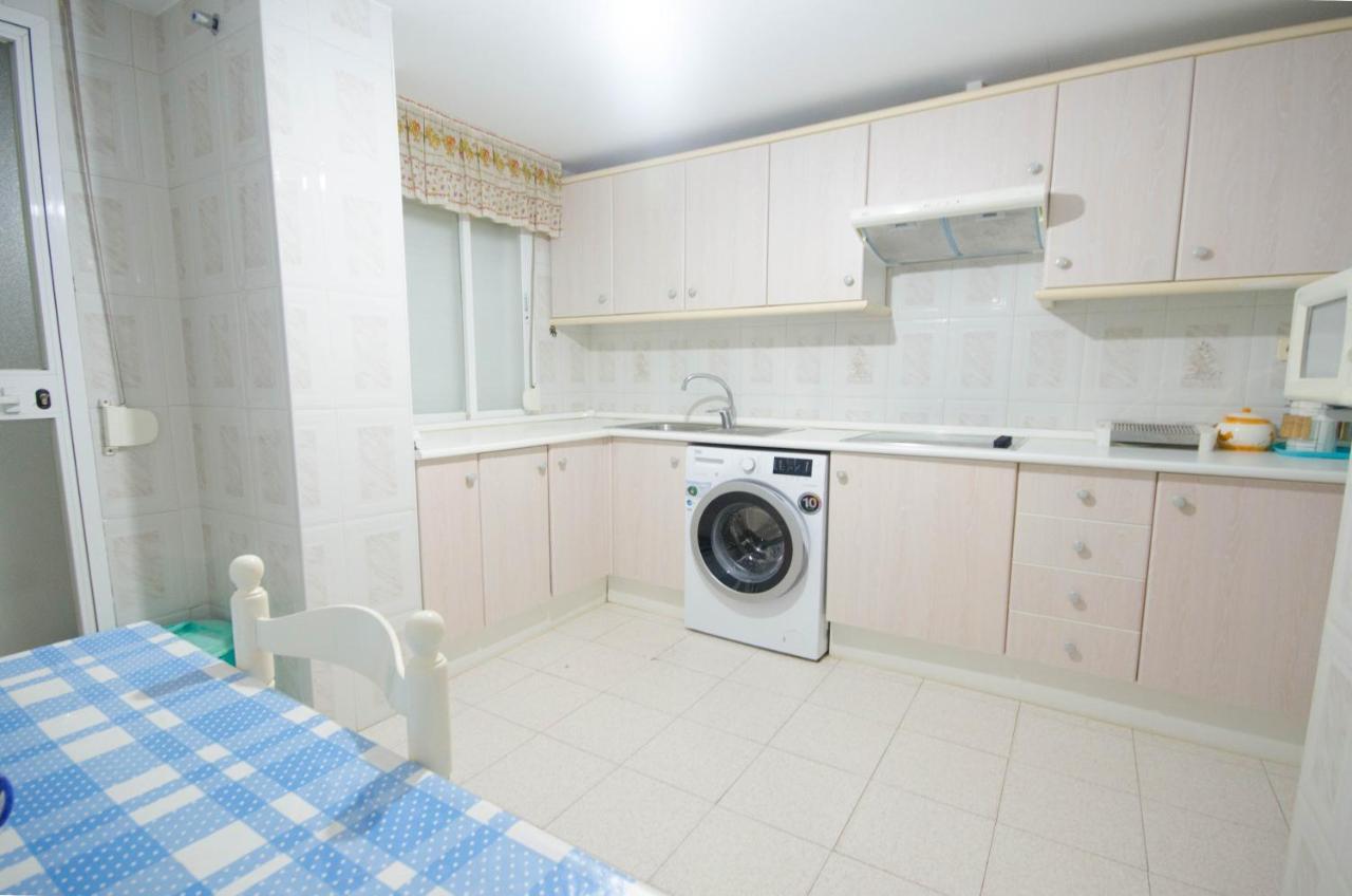 Aparment Neptuno- Located On The Promenade A Few Metres From The Beach. إِستيبونا المظهر الخارجي الصورة