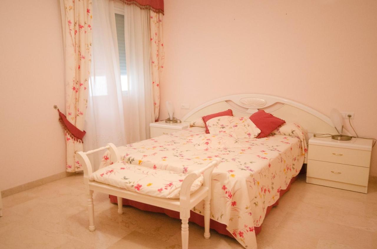 Aparment Neptuno- Located On The Promenade A Few Metres From The Beach. إِستيبونا المظهر الخارجي الصورة
