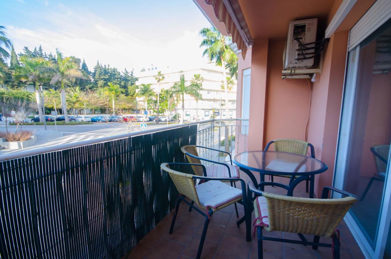 Aparment Neptuno- Located On The Promenade A Few Metres From The Beach. إِستيبونا المظهر الخارجي الصورة