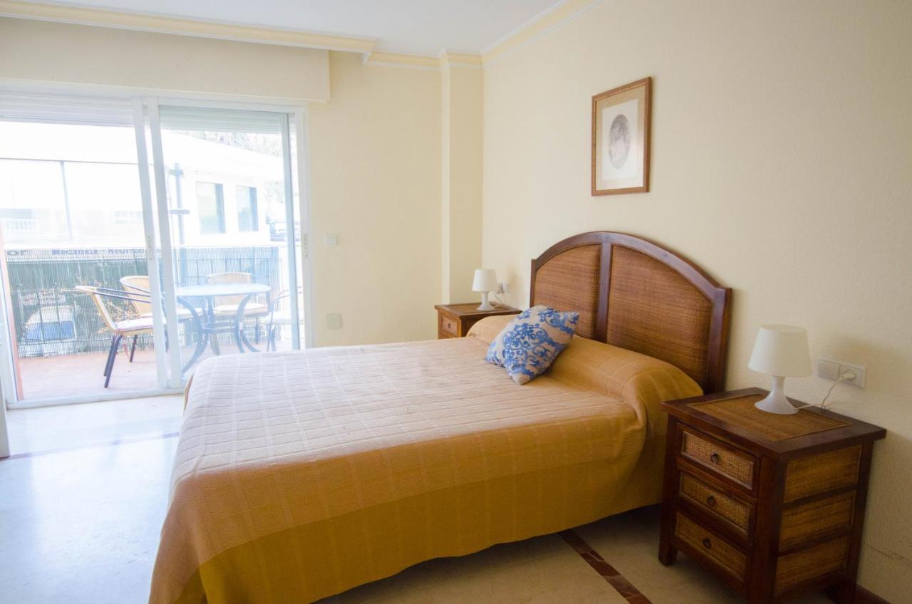 Aparment Neptuno- Located On The Promenade A Few Metres From The Beach. إِستيبونا المظهر الخارجي الصورة